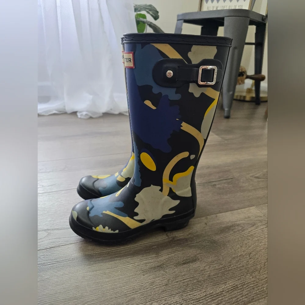 Hunter Tall Rockpool Camo Wellies Big Girl Size 2B